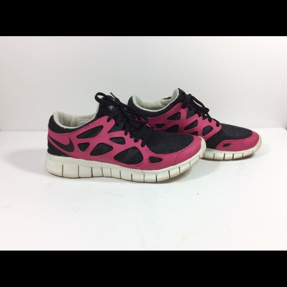 Nike Shoes - 🎉Sale🎉Nike Free Run Women’s Sneakers